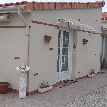 Villa Le Petit Plessis Cure Liré Exterior foto